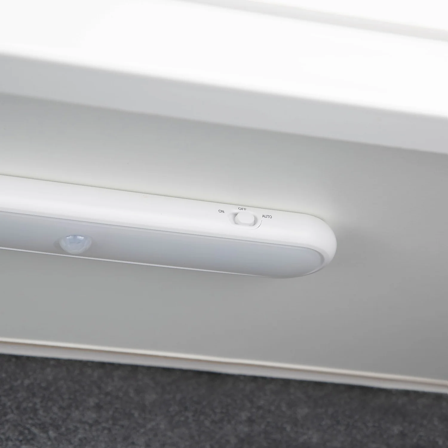 Arlec LED Bar Motion Sensor Light 6 Arlec LED Bar Motion Sensor Light - Image 4