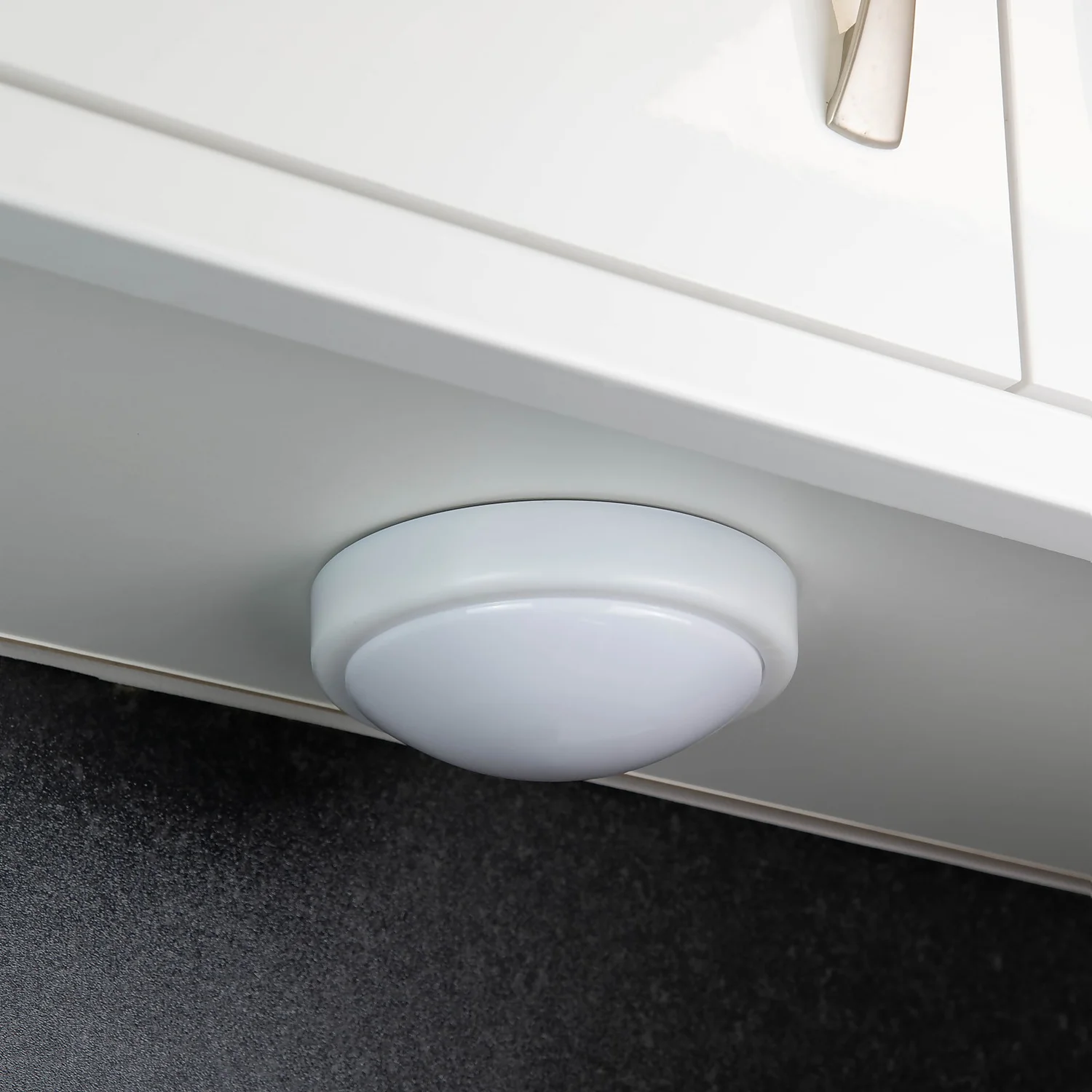 Arlec Round LED Push Light 5 Arlec Round LED Push Light - Image 3