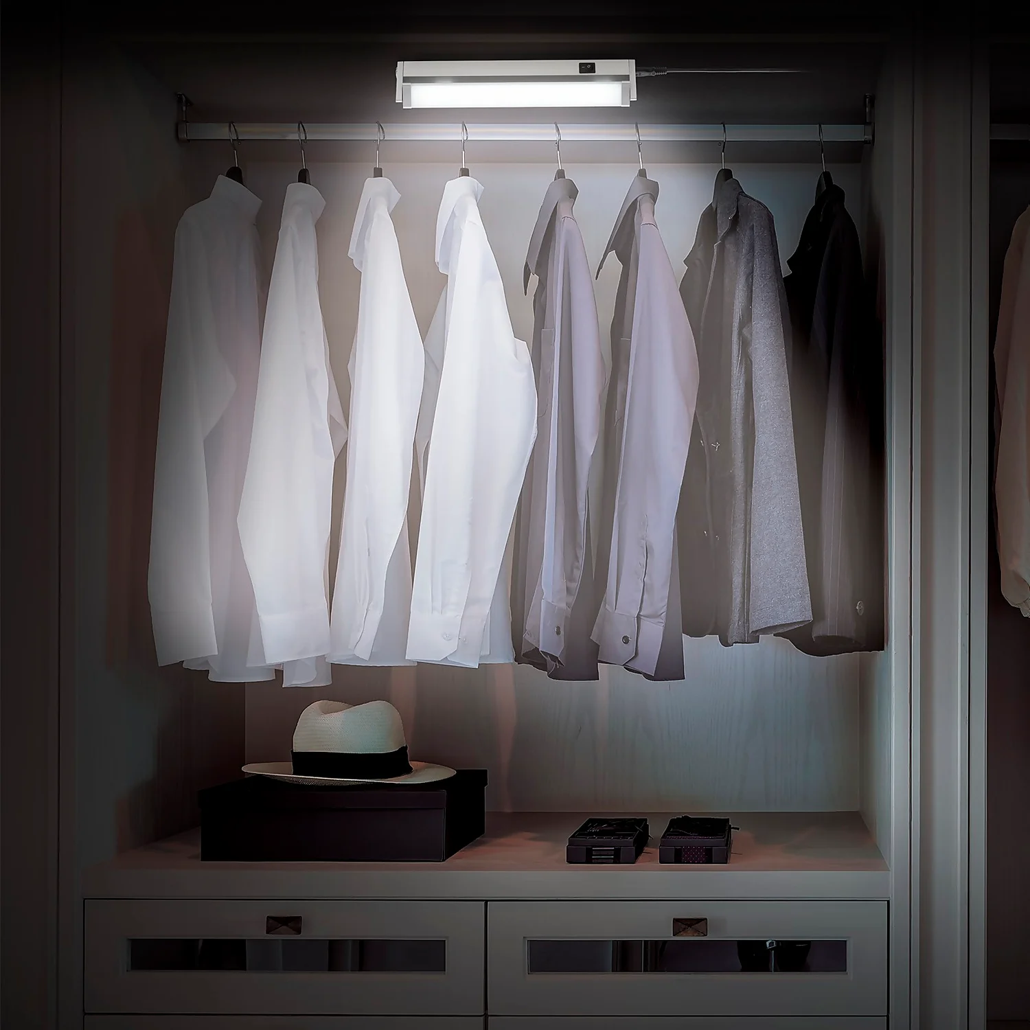 Arlec 6W LED Swivel Head Cabinet Light 5 Arlec 6W LED Swivel Head Cabinet Light - Image 3