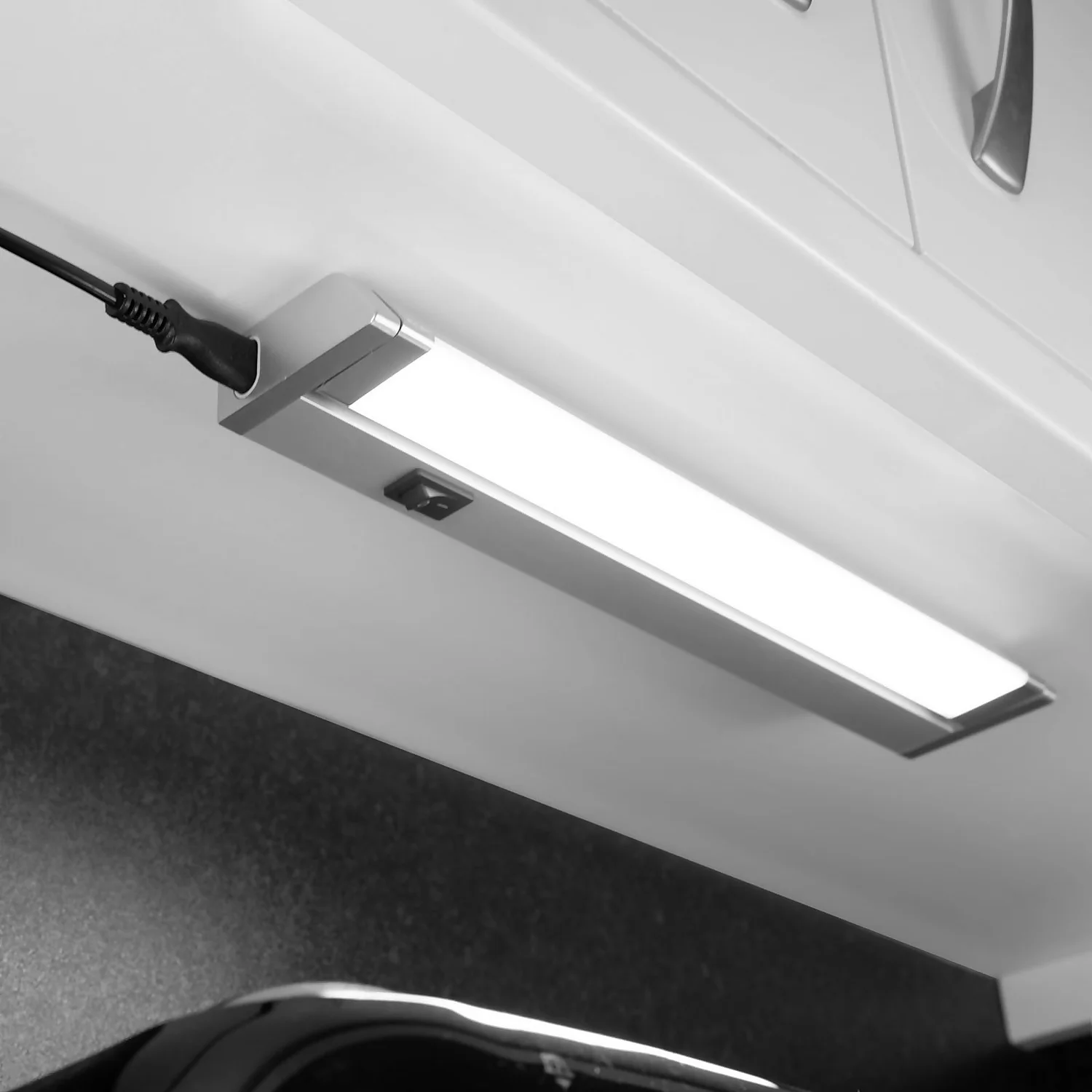 Arlec 6W LED Swivel Head Cabinet Light 6 Arlec 6W LED Swivel Head Cabinet Light - Image 4