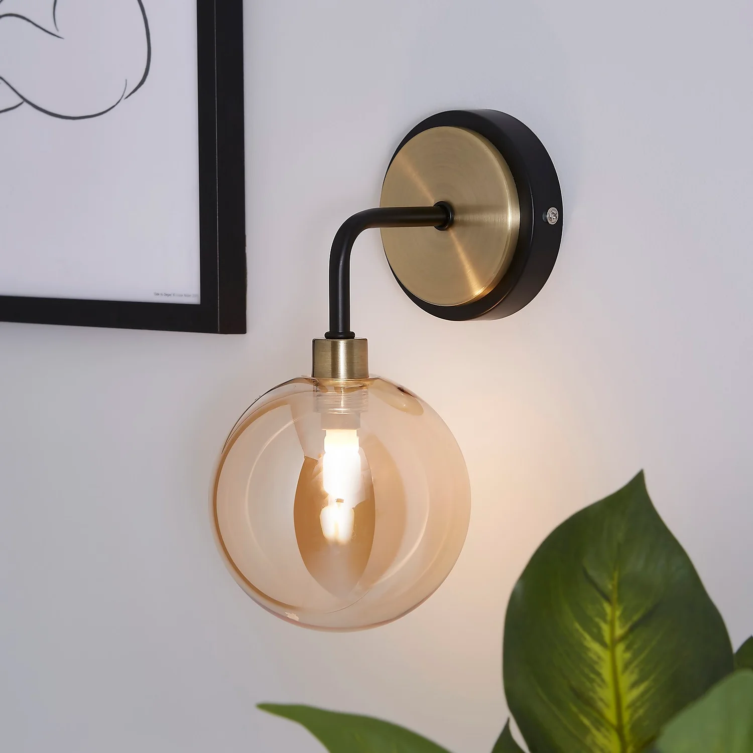 Shoreditch Glass Wall Light - Champagne & Brass 3 Shoreditch Glass Wall Light - Champagne & Brass